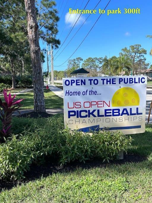 הוילה North Naples Velvet Bloom Unique Location 3Mil To Downtown מראה חיצוני תמונה